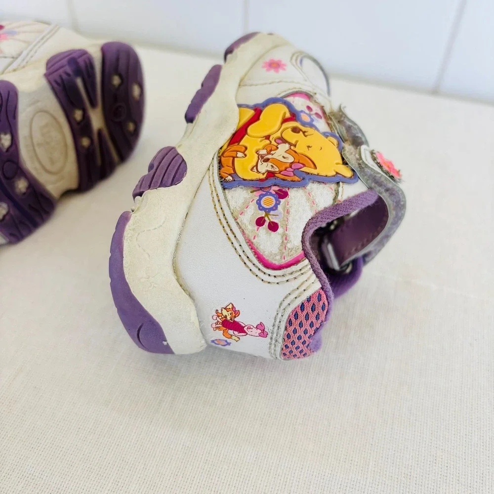 Vintage Winnie the Pooh Disney Floral Tennis Shoes Sneakers, Size 3